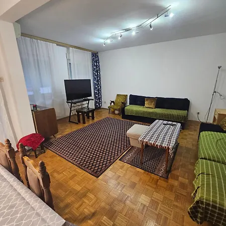 Stan Na Karaburmi Apartament Rospi Cuprija